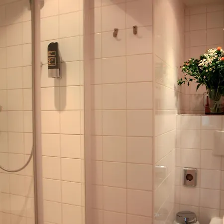 55 - Centre מלון