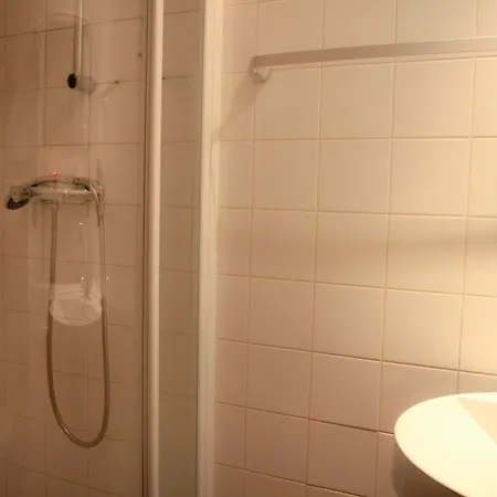 55 - Centre Hotell 2*