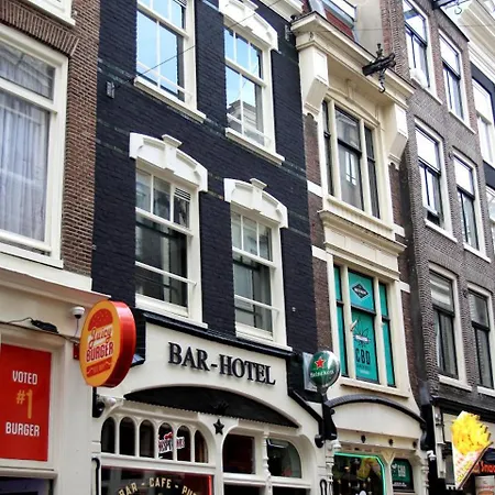 55 - Centre Hotel