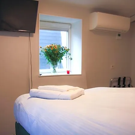 55 - Centre Hotel 2*